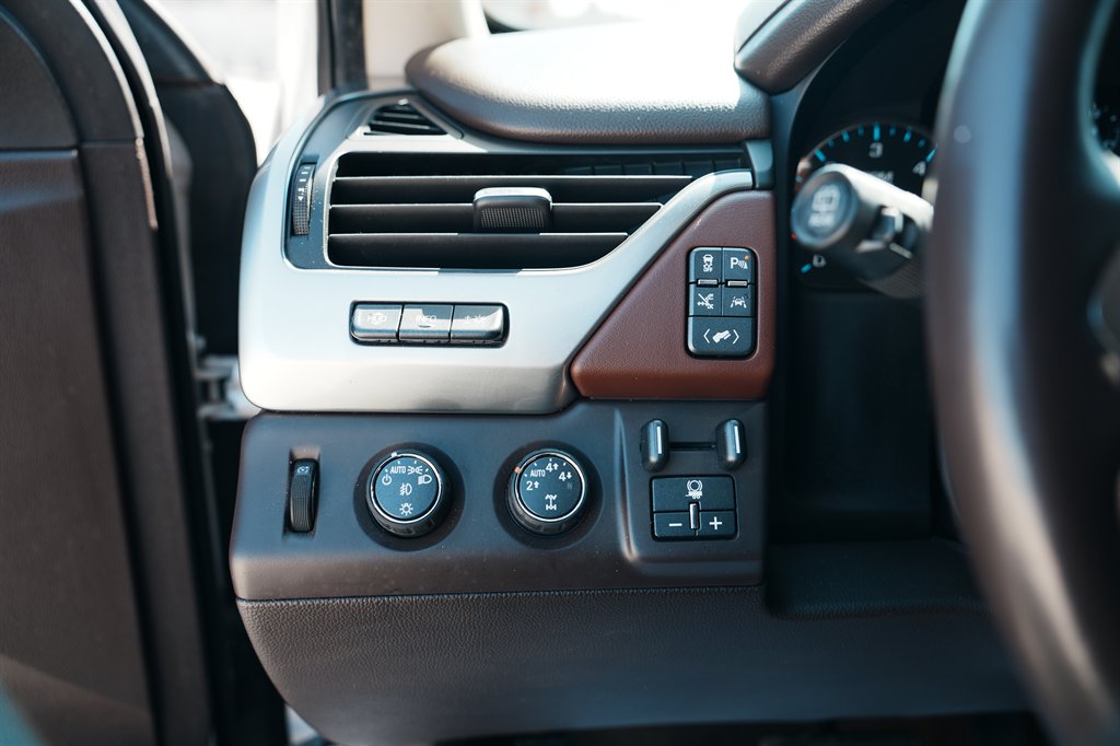 2016 Chevrolet Suburban - $18,900