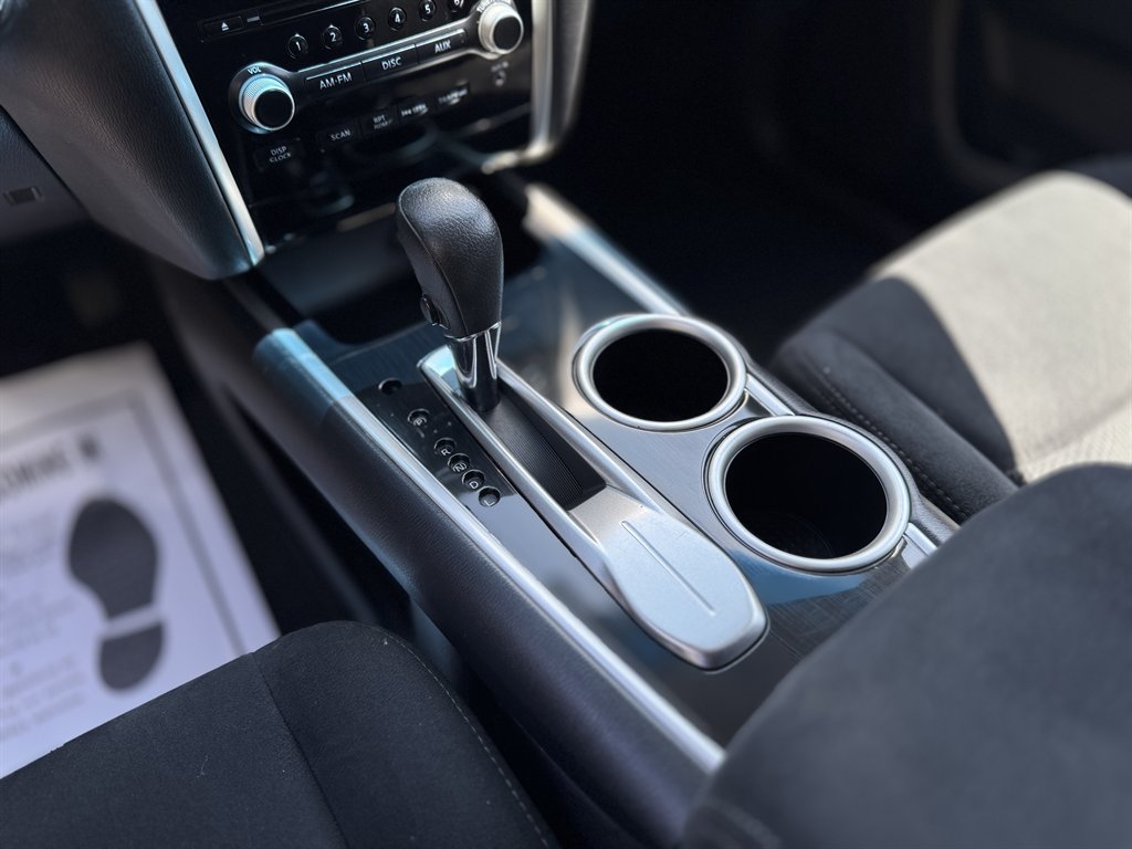 2014 Nissan Pathfinder S photo