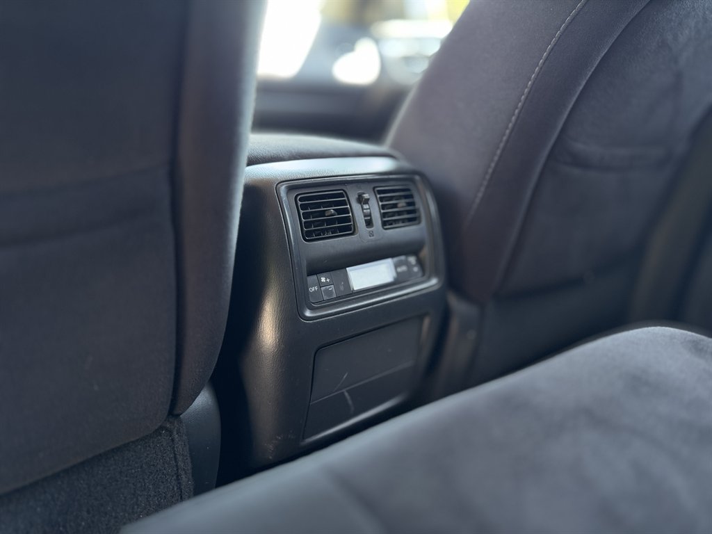 2014 Nissan Pathfinder S photo