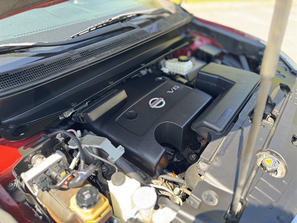 2014 Nissan Pathfinder S photo