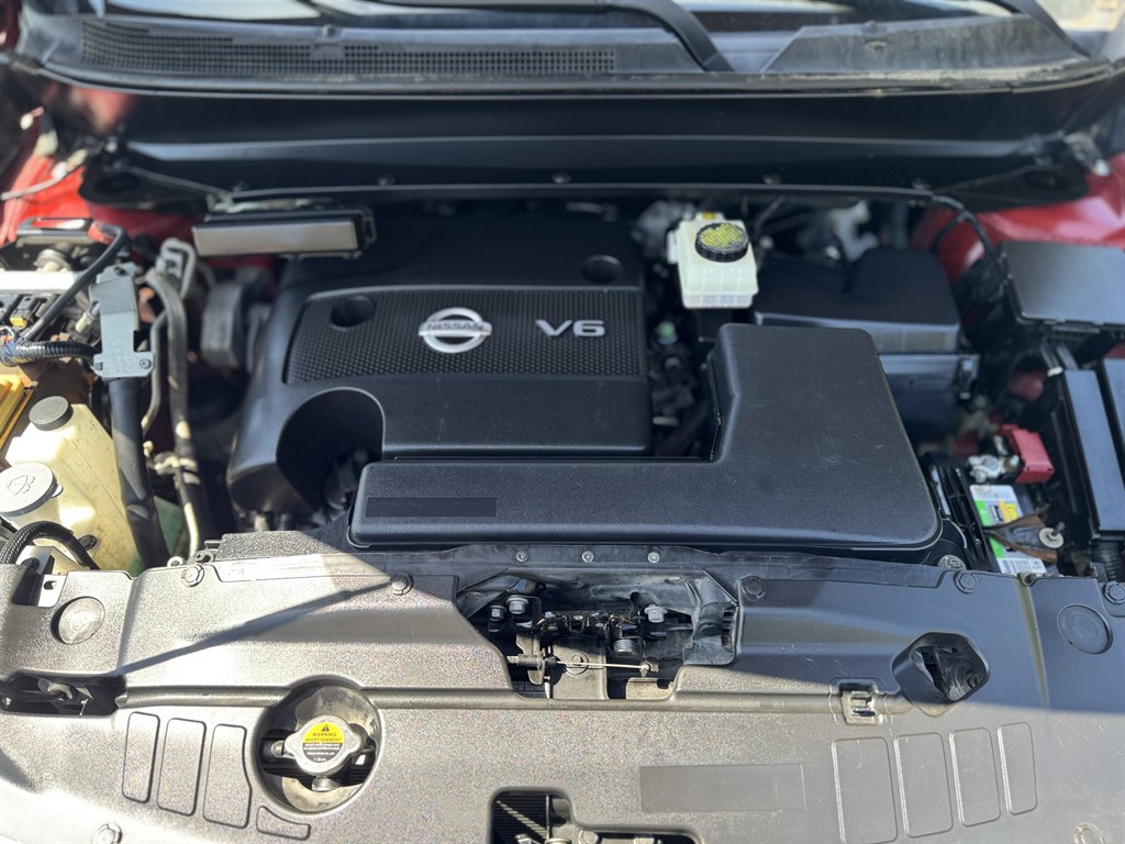 2014 Nissan Pathfinder S photo