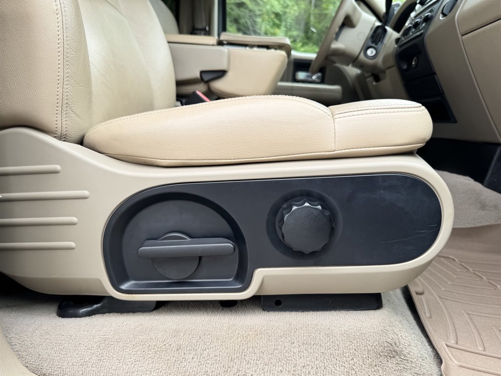 2005 Ford F-150 XLT photo