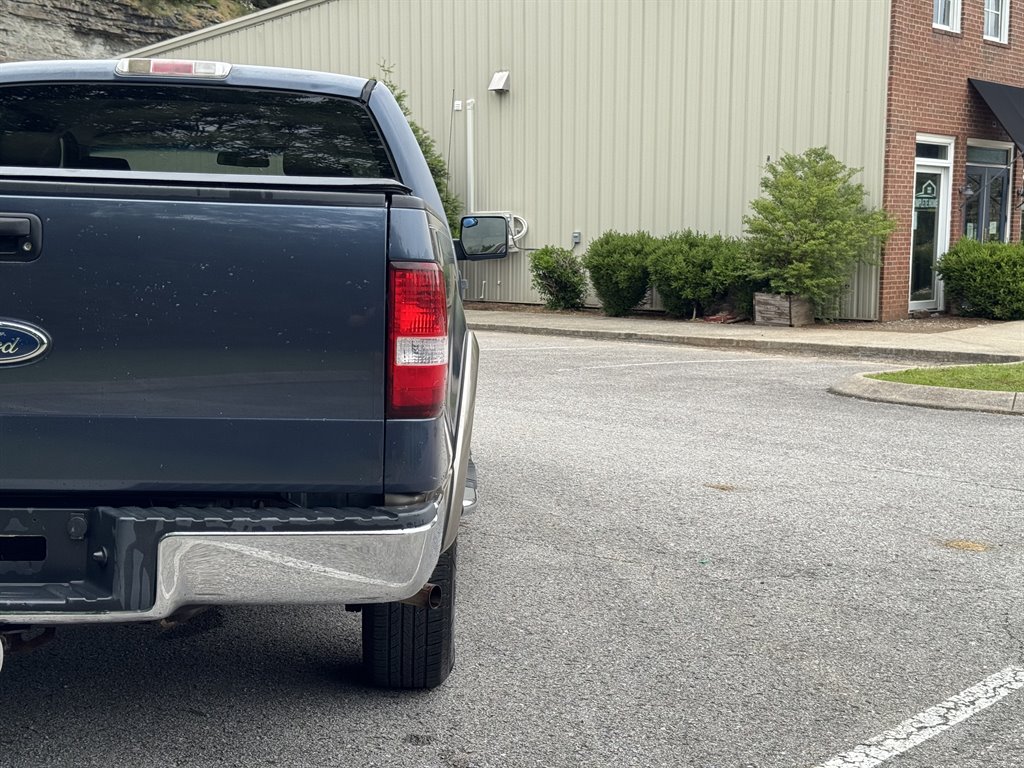 2005 Ford F-150 XLT photo