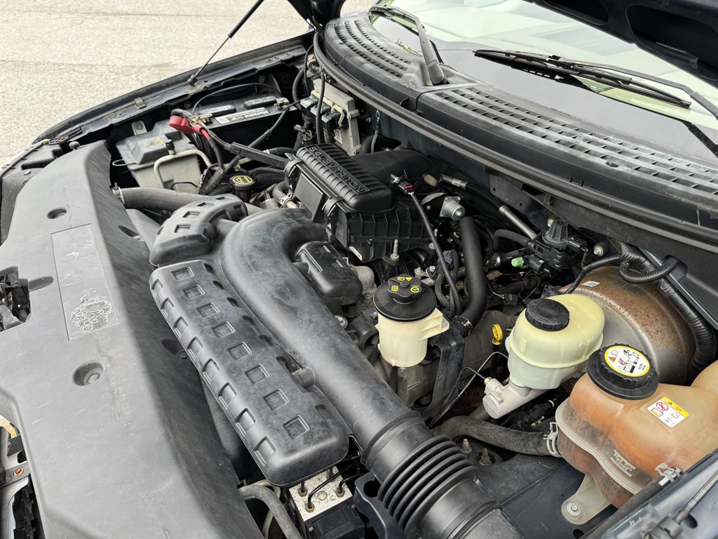 2005 Ford F-150 XLT photo