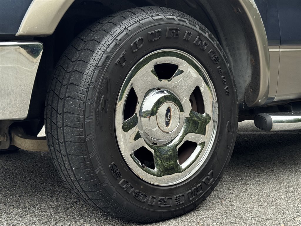 2005 Ford F-150 XLT photo