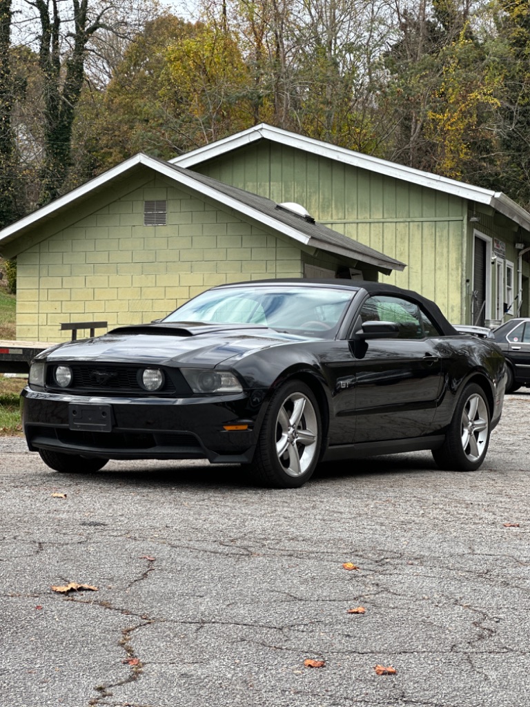 2010 Ford Mustang GT photo