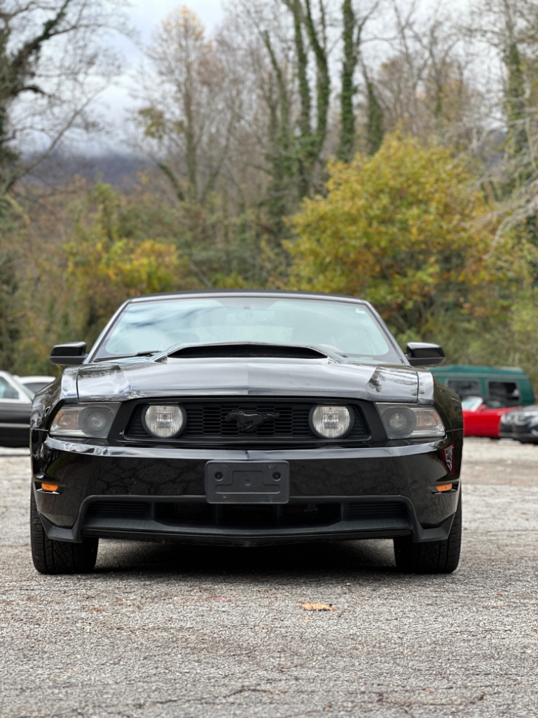 2010 Ford Mustang GT photo