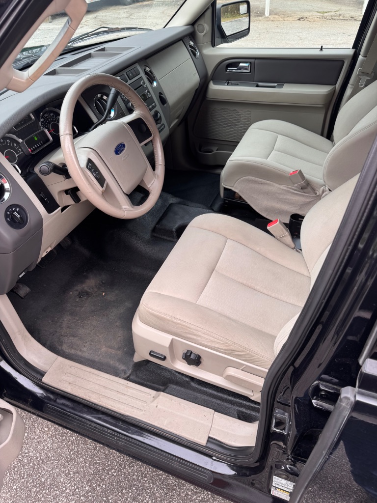 2014 Ford Expedition - $6,800