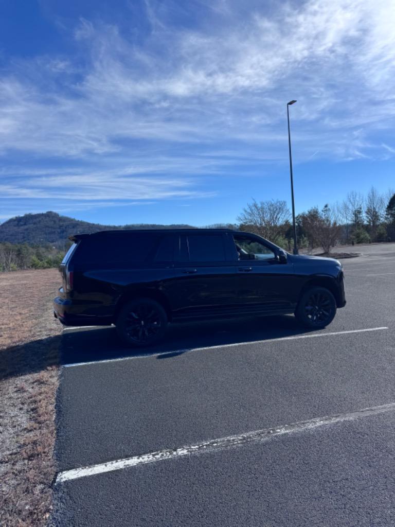 2022 Cadillac Escalade - $78,500