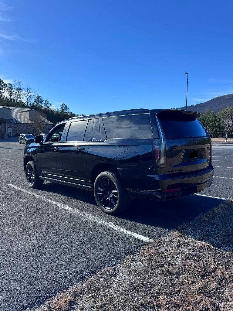 2022 Cadillac Escalade - $78,500