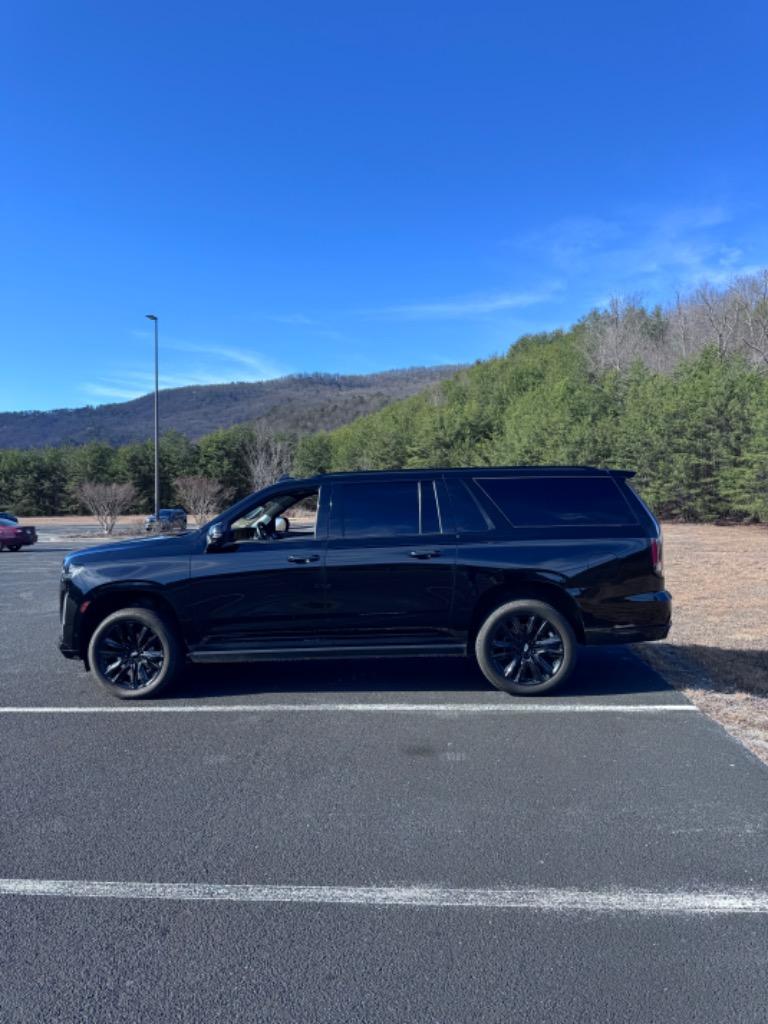 2022 Cadillac Escalade - $78,500