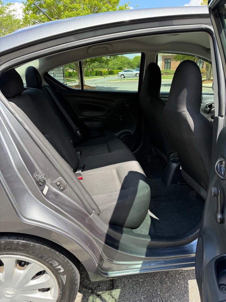 2016 Nissan Versa S photo