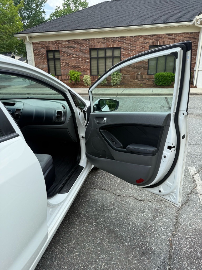 2018 Kia Forte LX photo