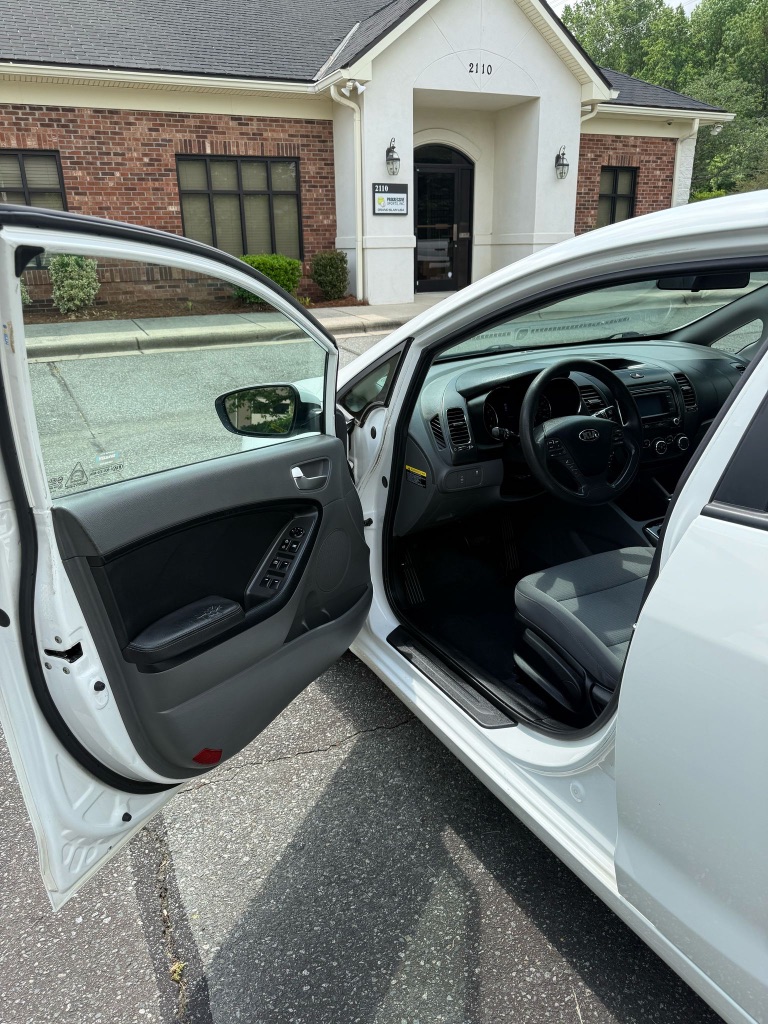 2018 Kia Forte LX photo