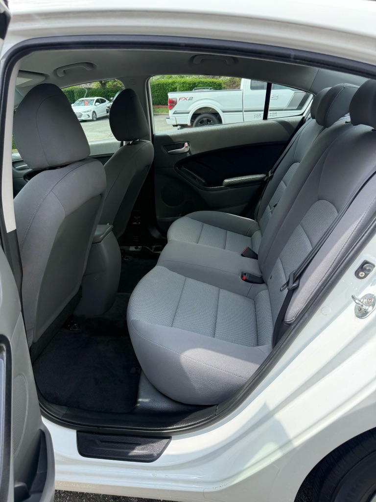 2018 Kia Forte LX photo