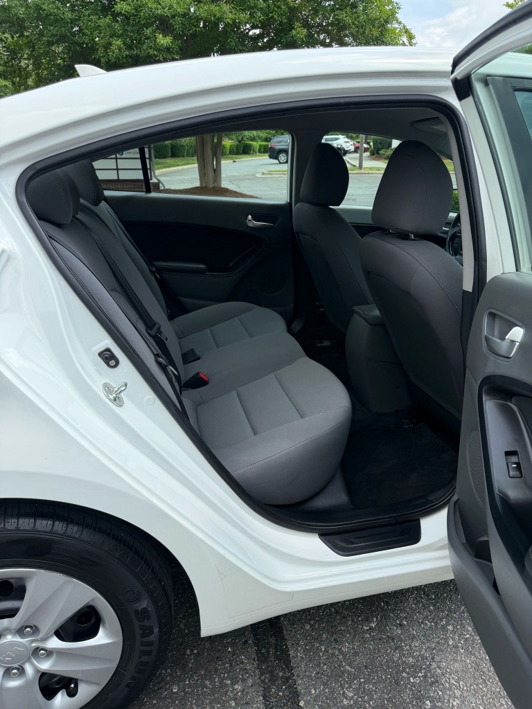 2018 Kia Forte LX photo