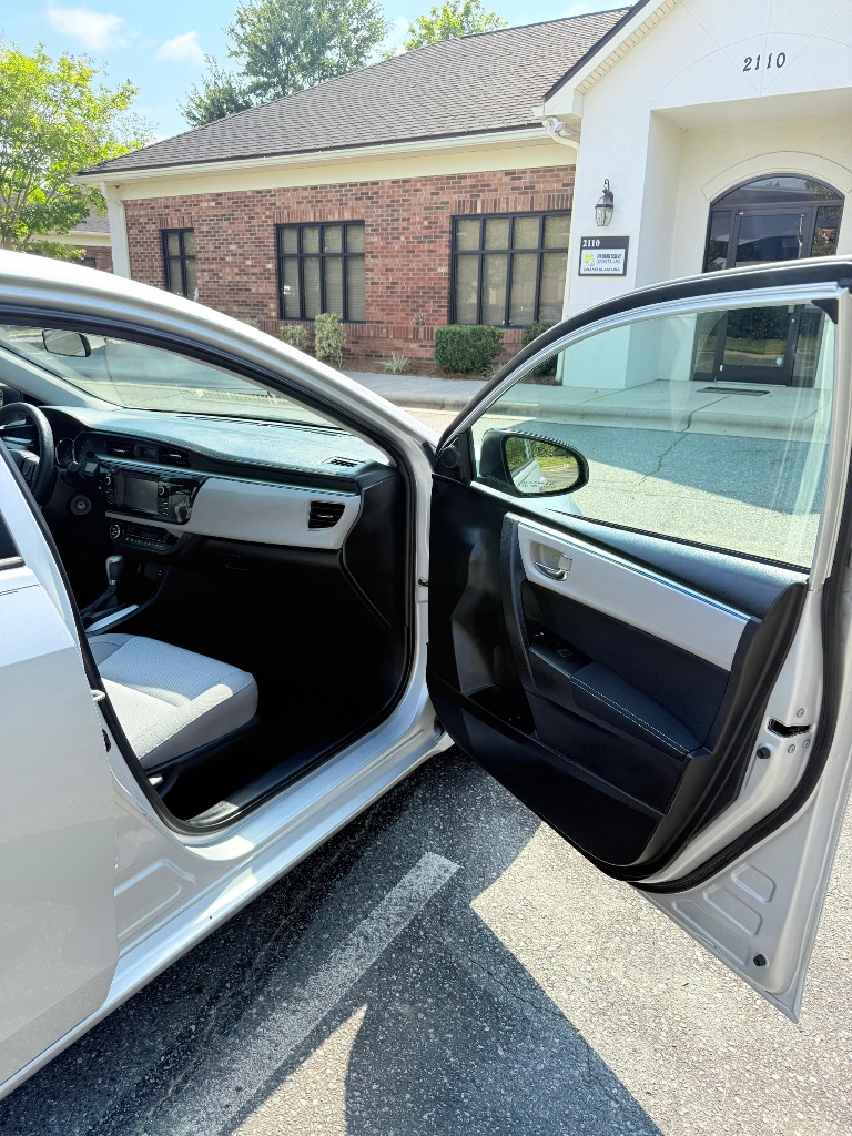 2015 Toyota Corolla - $12,799