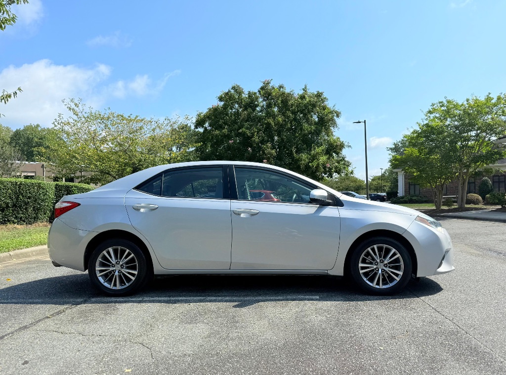 2015 Toyota Corolla - $12,799