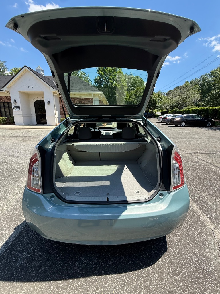 2014 Toyota Prius - $7,499