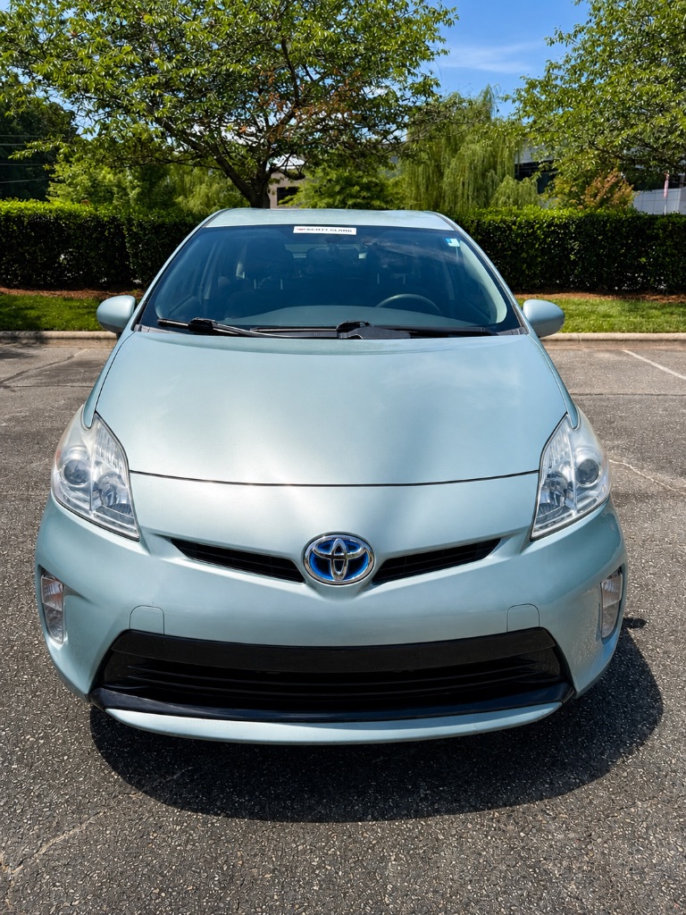 2014 Toyota Prius - $7,499