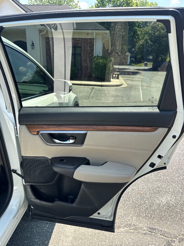 2017 Honda CR-V - $14,999