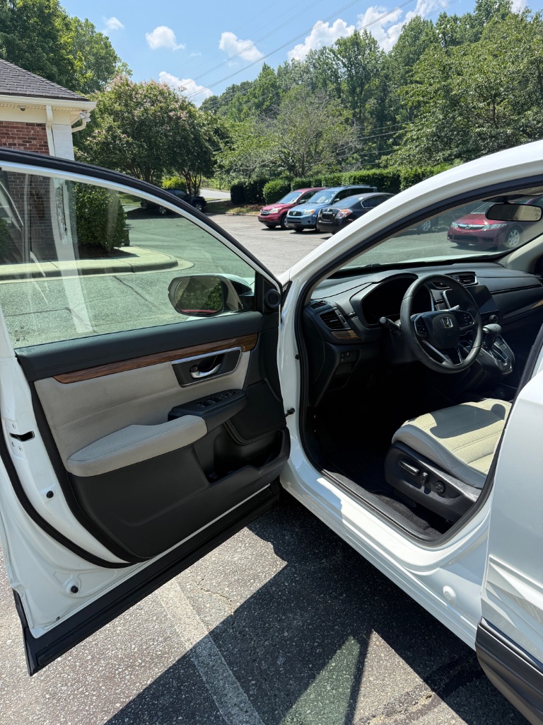 2017 Honda CR-V - $14,999