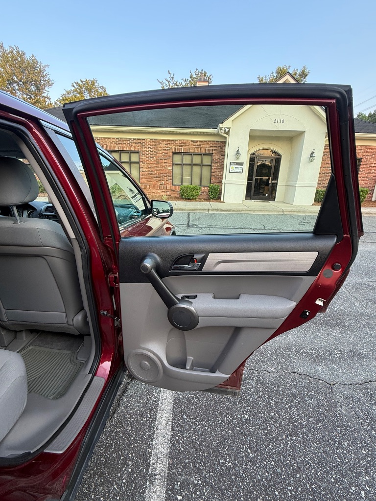 2011 Honda CR-V - $8,499