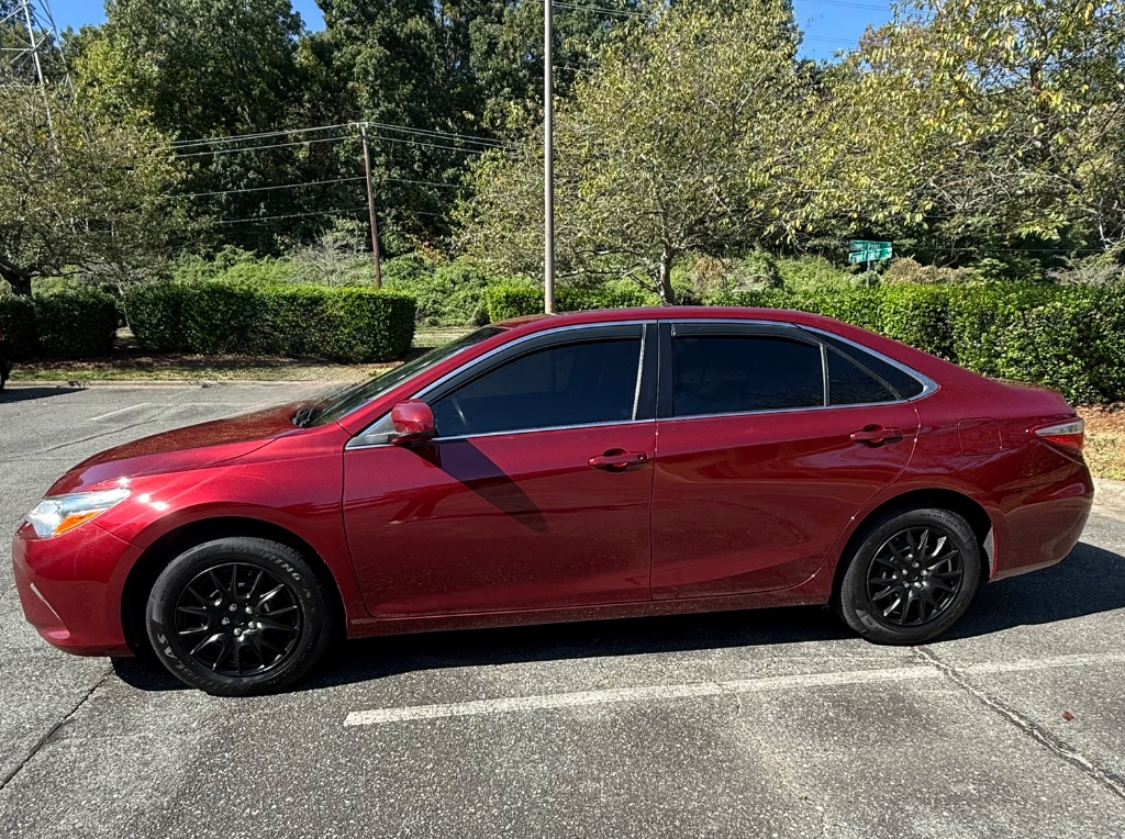 2017 Toyota Camry - $13,499