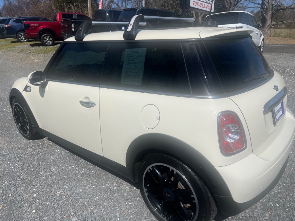 2013 MINI Cooper photo