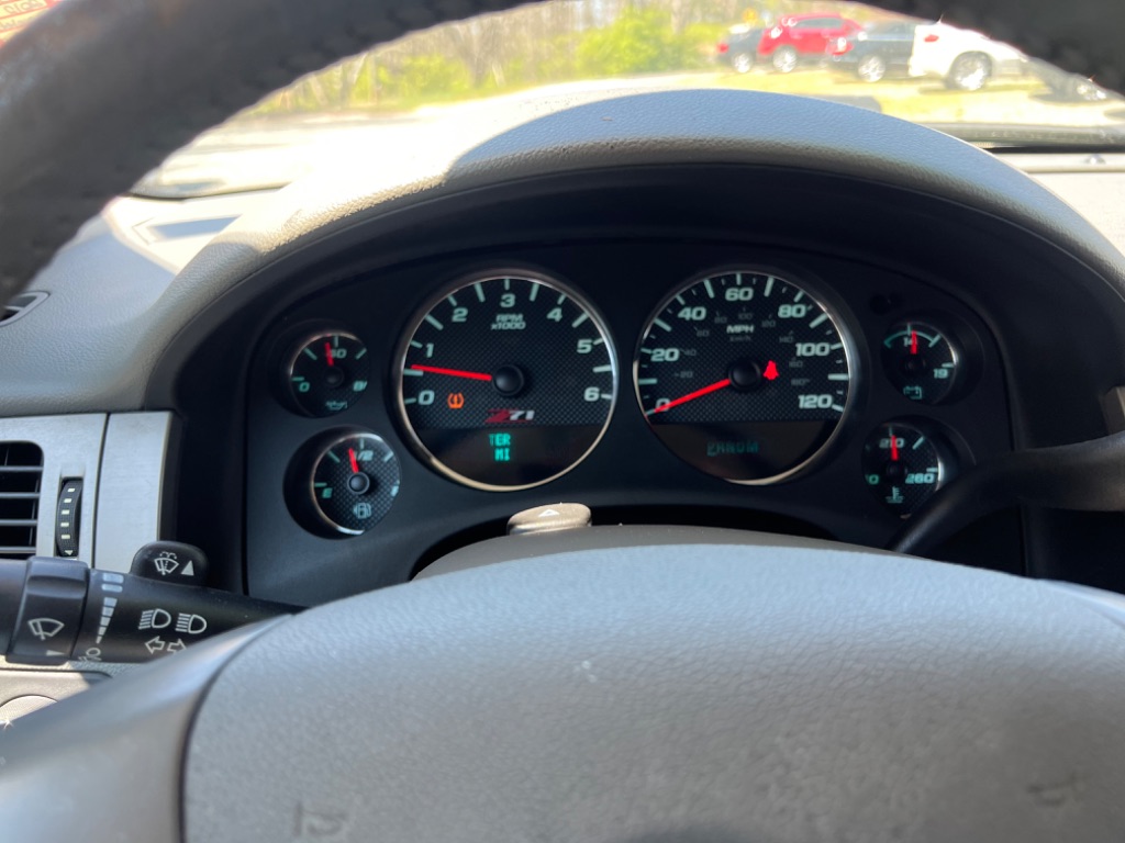 2012 Chevrolet Suburban LT 1500 photo