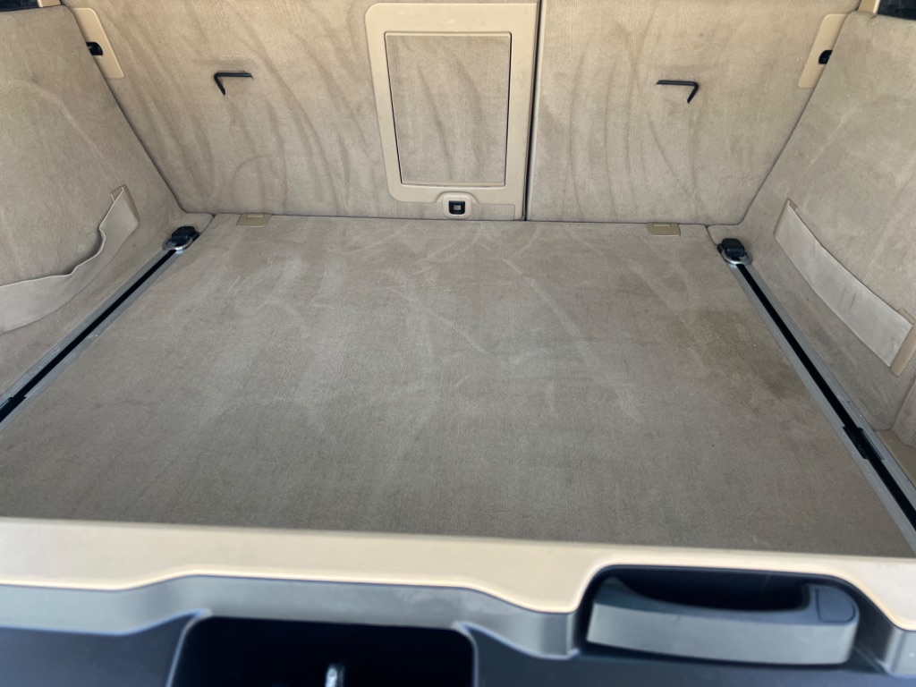 2010 BMW X5 xDrive48i photo