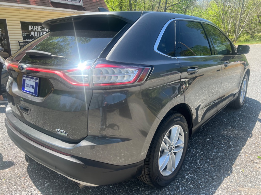 2015 Ford Edge SEL photo
