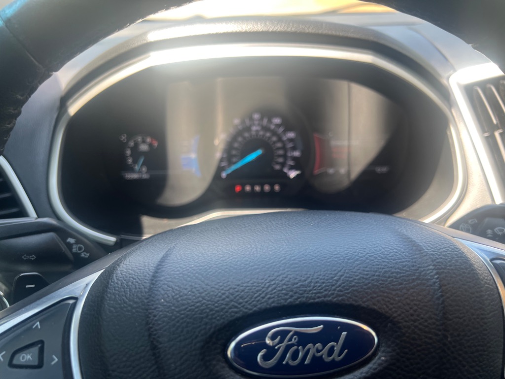 2015 Ford Edge SEL photo