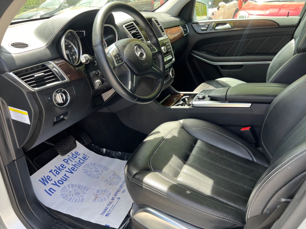 2013 Mercedes-Benz GL-Class GL450 4MATIC photo