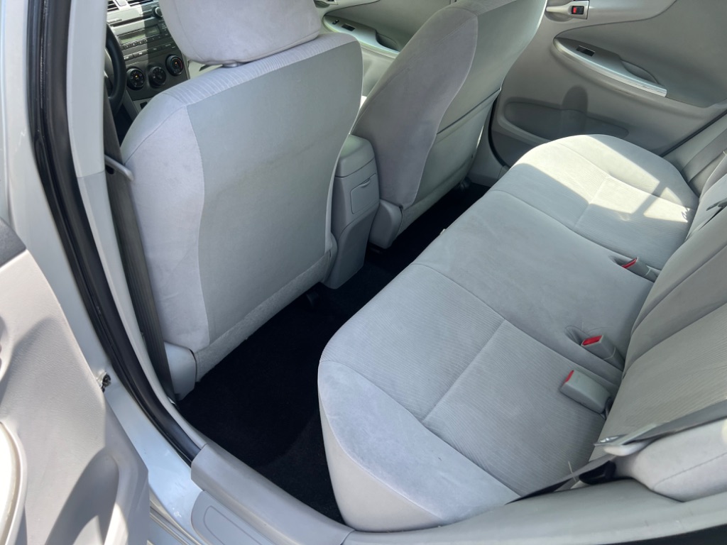 2011 Toyota Corolla photo