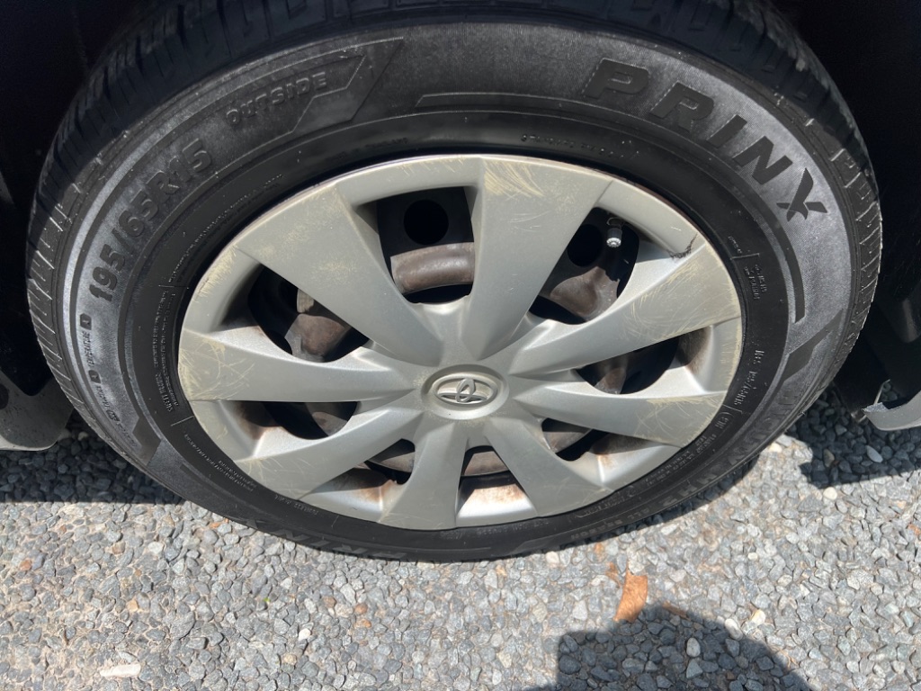 2011 Toyota Corolla photo