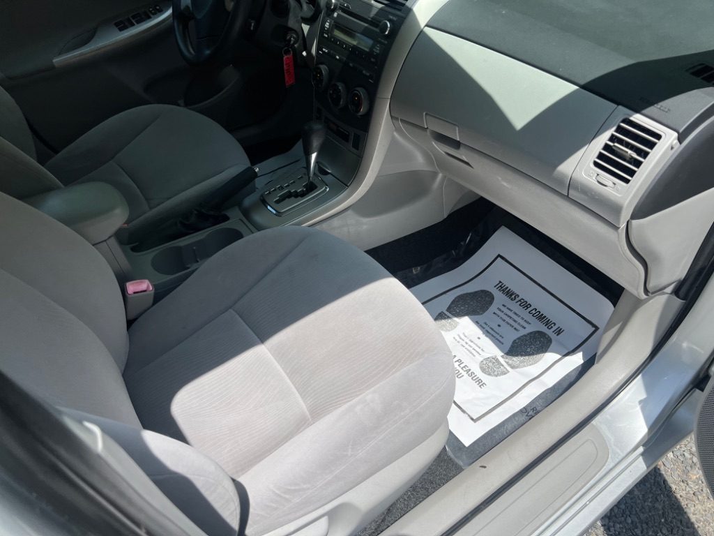 2011 Toyota Corolla photo