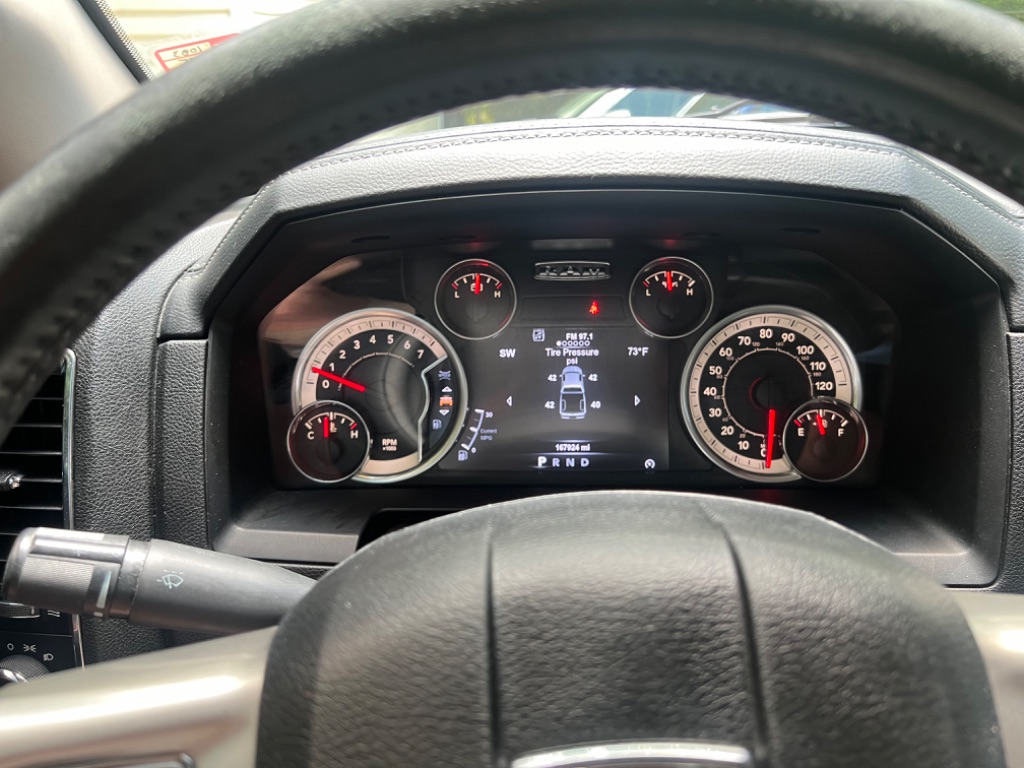 2015 RAM 1500 Laramie photo