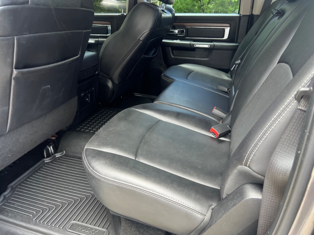 2015 RAM 1500 Laramie photo