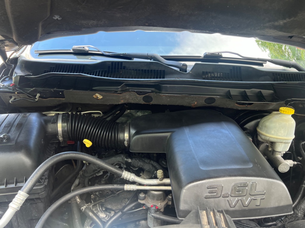 2015 RAM 1500 Laramie photo