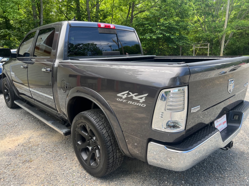 2015 RAM 1500 Laramie photo