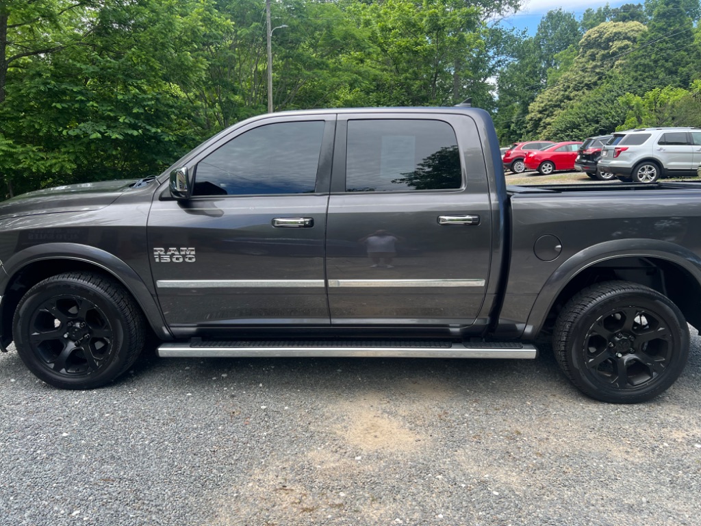 2015 RAM 1500 Laramie photo