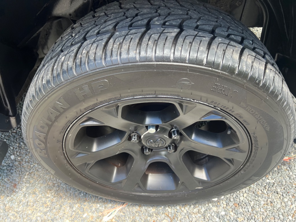 2015 RAM 1500 Laramie photo