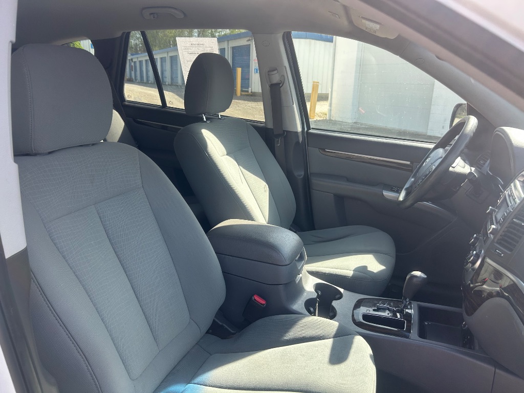 2012 Hyundai Santa Fe GLS photo