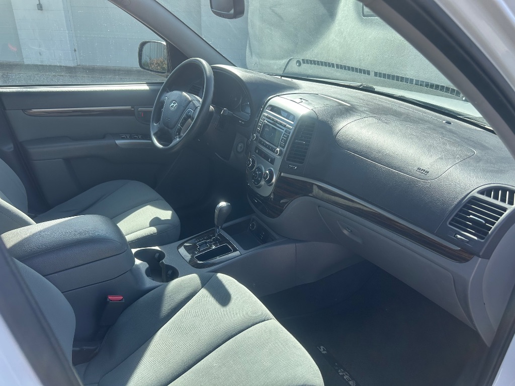 2012 Hyundai Santa Fe GLS photo