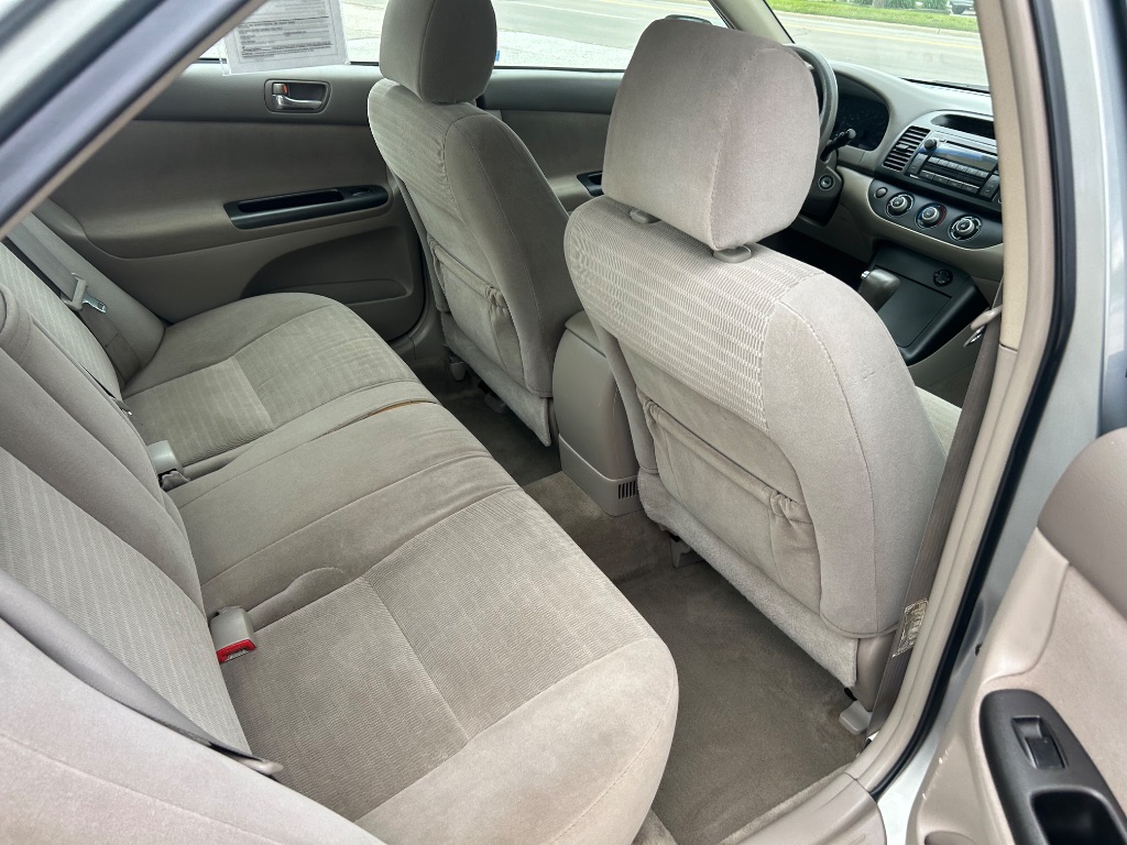 2005 Toyota Camry Standard photo