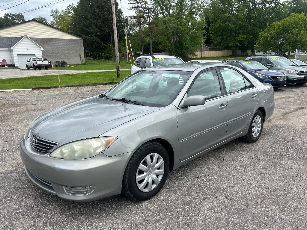 2005 Toyota Camry Standard photo