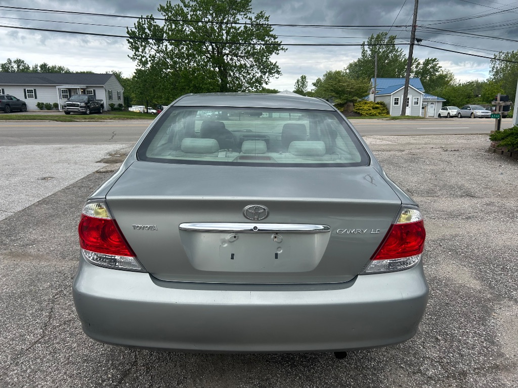 2005 Toyota Camry Standard photo
