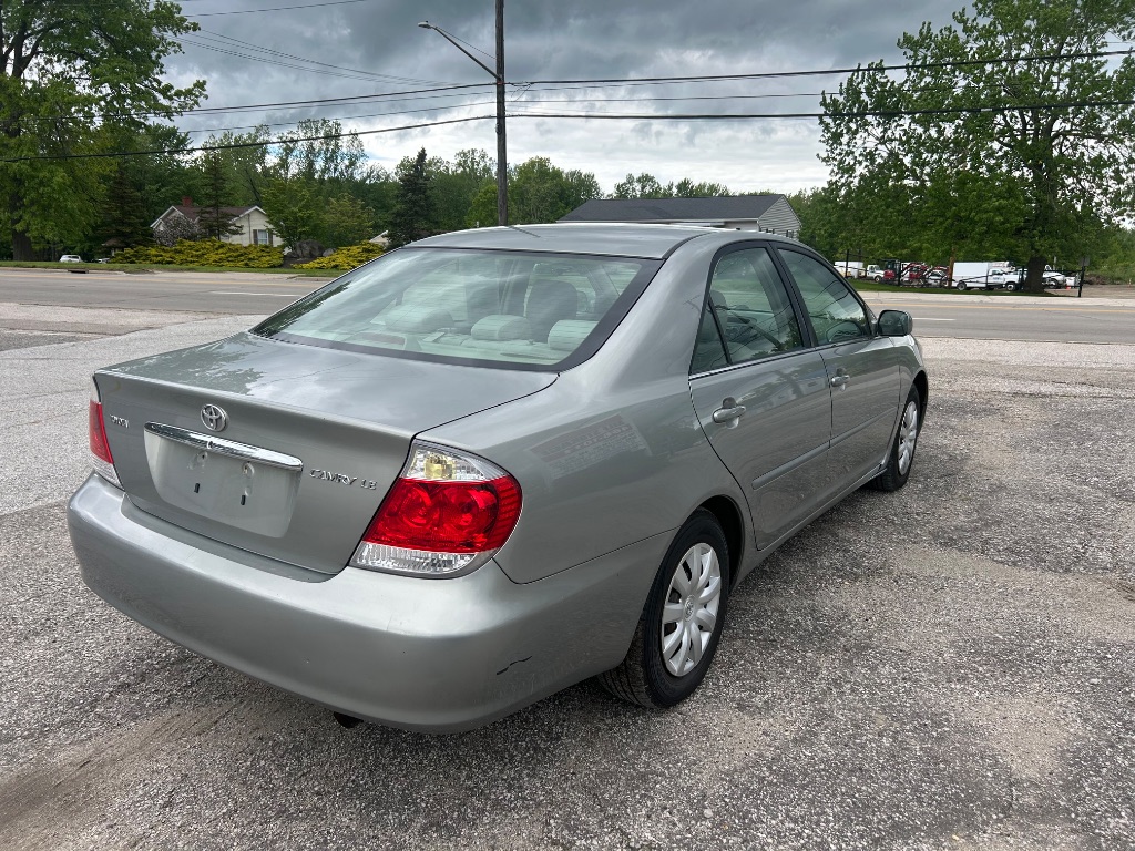 2005 Toyota Camry Standard photo