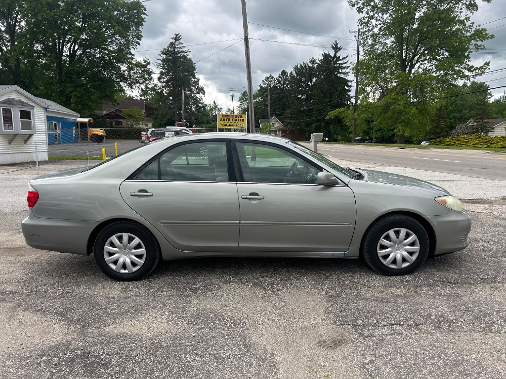2005 Toyota Camry Standard photo